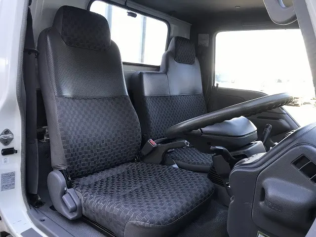 日産 アトラス KR-AHR69(2WD)の写真30