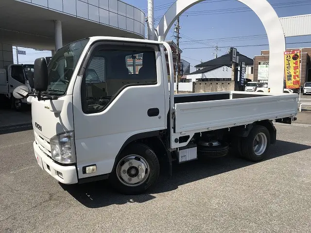 いすゞ エルフ TKG-NJR85A(2WD)の写真1