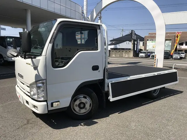 いすゞ エルフ TKG-NJR85A(2WD)の写真9