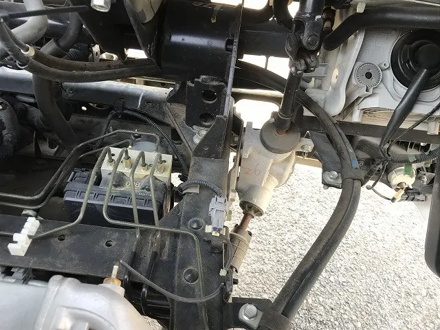 いすゞ エルフ TKG-NJR85A(2WD)の写真19