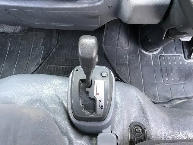 いすゞ エルフ TKG-NJR85A(2WD)の写真25