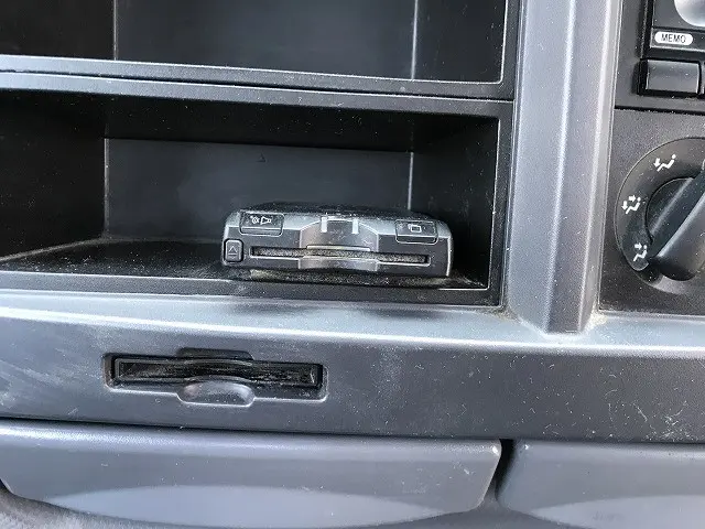 いすゞ エルフ TKG-NJR85A(2WD)の写真27