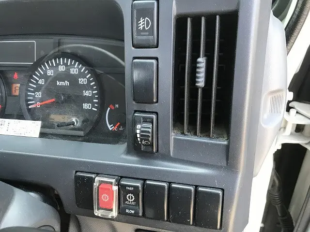 いすゞ エルフ TKG-NJR85A(2WD)の写真29