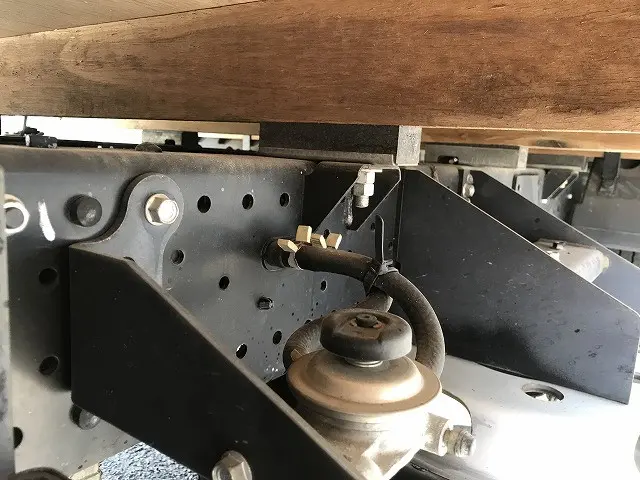 いすゞ エルフ TKG-NJR85A(2WD)の写真35