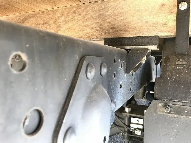 いすゞ エルフ TKG-NJR85A(2WD)の写真36