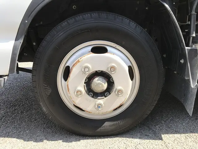 いすゞ エルフ TKG-NJR85A(2WD)の写真40