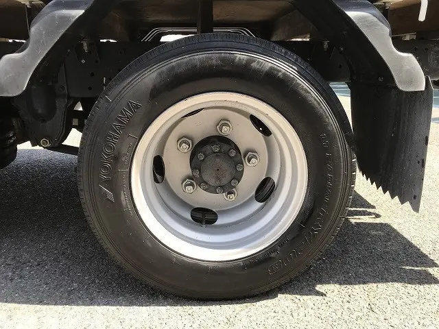 いすゞ エルフ TKG-NJR85A(2WD)の写真41