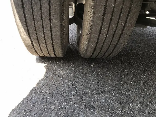 いすゞ エルフ TKG-NJR85A(2WD)の写真46