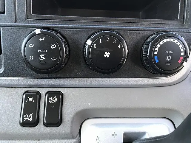 三菱 キャンター 2RG-FGA20(4WD)の写真28