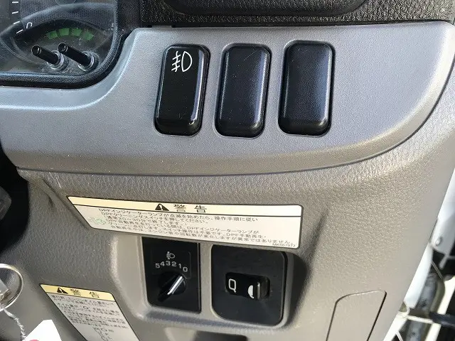 三菱 キャンター 2RG-FGA20(4WD)の写真30