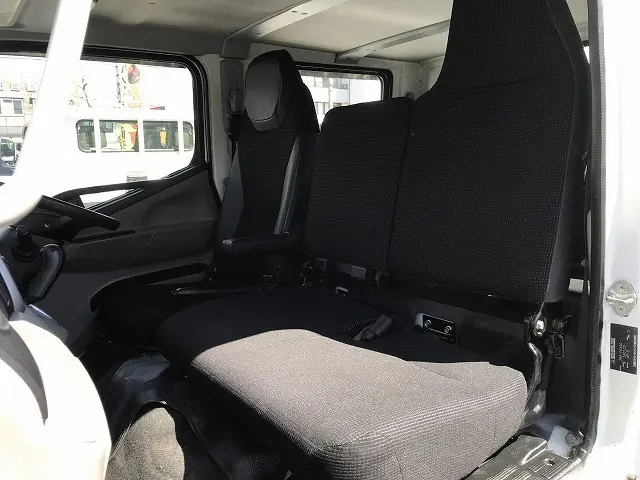 三菱 キャンター 2RG-FGA20(4WD)の写真33