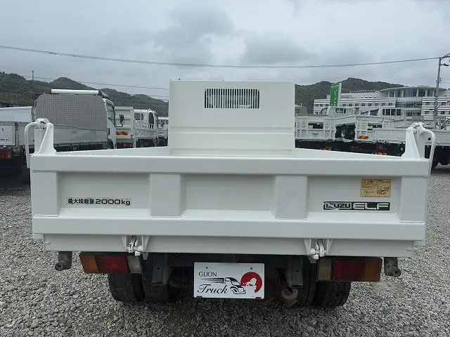 いすゞ エルフ PB-NKR81AD(2WD)の写真14