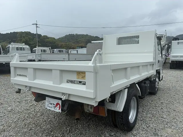 いすゞ エルフ PB-NKR81AD(2WD)の写真15