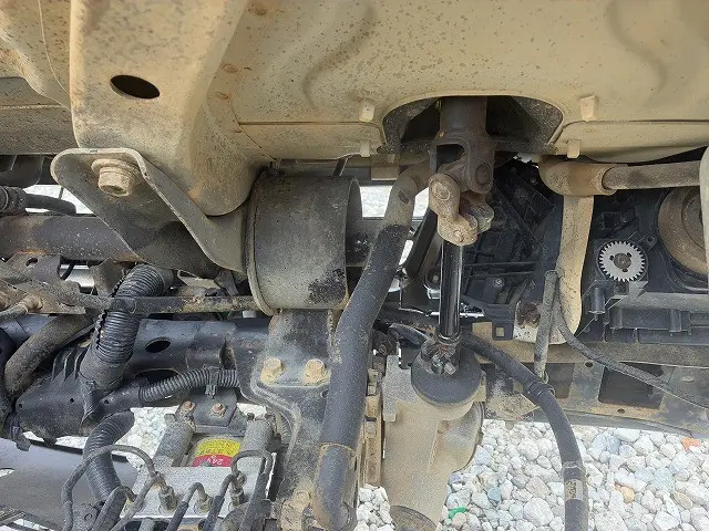 いすゞ エルフ PB-NKR81AD(2WD)の写真25