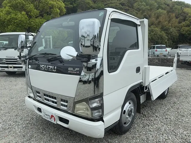 いすゞ エルフ PB-NKR81AD(2WD)の写真33