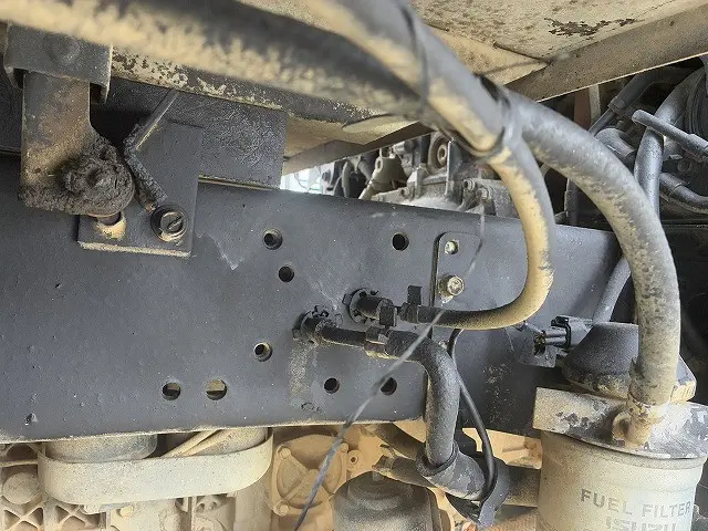 いすゞ エルフ PB-NKR81AD(2WD)の写真42