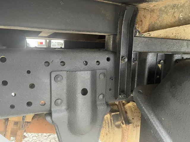 いすゞ エルフ PB-NKR81AD(2WD)の写真43