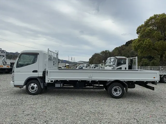 三菱 キャンター PDG-FE82D(2WD)の写真4