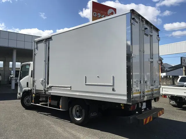 いすゞ エルフ 2RG-NPR88YN(2WD)の写真4