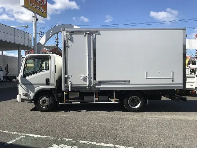 いすゞ エルフ 2RG-NPR88YN(2WD)の写真7