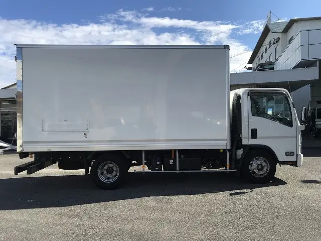 いすゞ エルフ 2RG-NPR88YN(2WD)の写真8