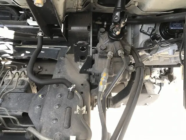 いすゞ エルフ 2RG-NPR88YN(2WD)の写真30