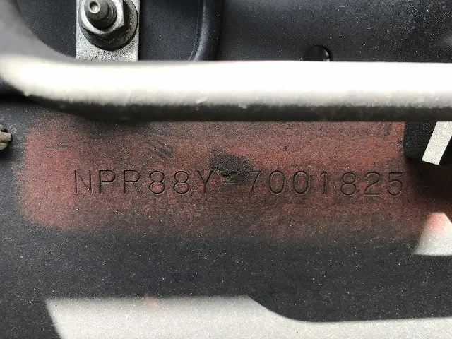 いすゞ エルフ 2RG-NPR88YN(2WD)の写真31