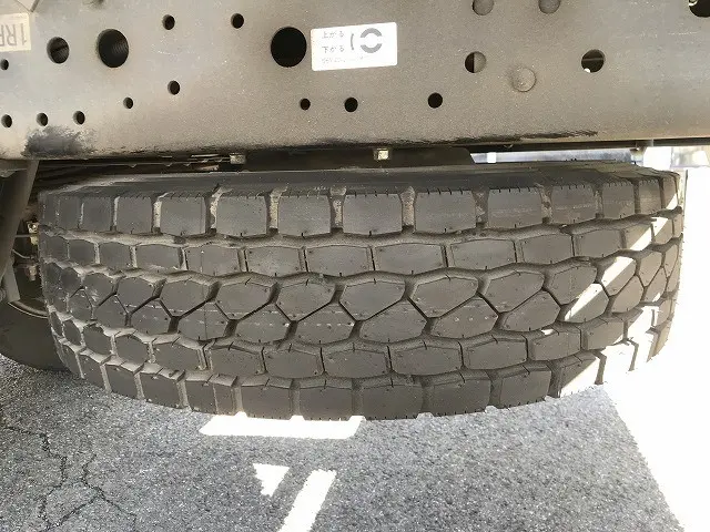 いすゞ エルフ 2RG-NPR88YN(2WD)の写真47