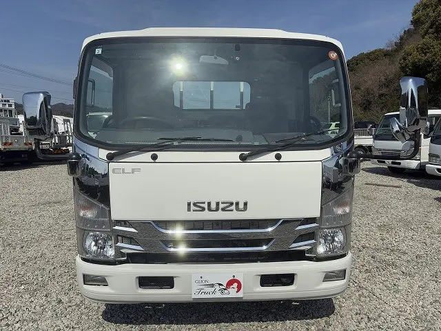 いすゞ エルフ TPG-NPR85AR(2WD)の写真2