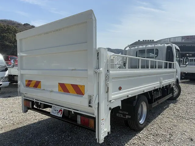 いすゞ エルフ TPG-NPR85AR(2WD)の写真8
