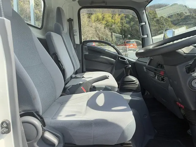 いすゞ エルフ TPG-NPR85AR(2WD)の写真31