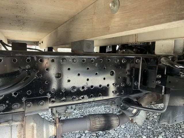 いすゞ エルフ TPG-NPR85AR(2WD)の写真41