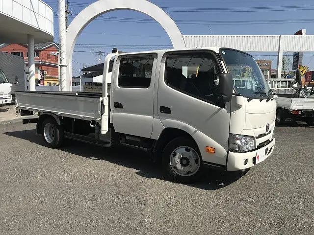 トヨタ ダイナ 2RG-XZU655(2WD)の写真3