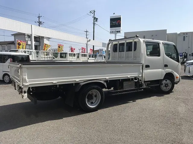 トヨタ ダイナ 2RG-XZU655(2WD)の写真6