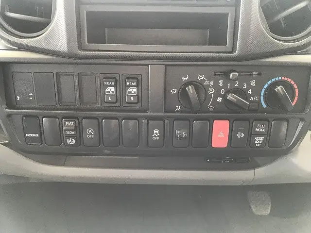 トヨタ ダイナ 2RG-XZU655(2WD)の写真25