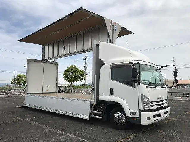 いすゞ フォワード 2RG-FRR90T2(2WD)の写真3