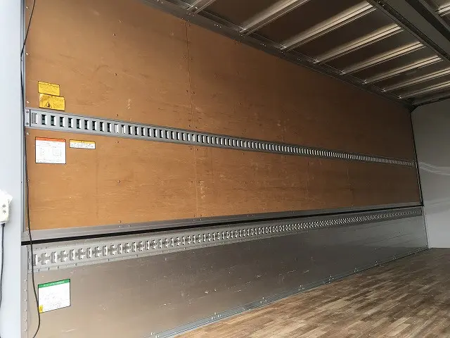 いすゞ フォワード 2RG-FRR90T2(2WD)の写真25