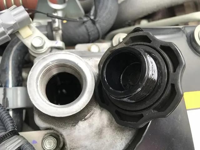 いすゞ フォワード 2RG-FRR90T2(2WD)の写真31