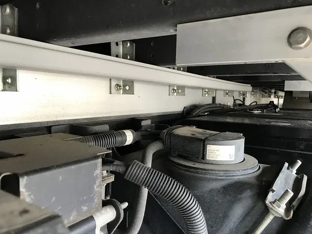 いすゞ フォワード 2RG-FRR90T2(2WD)の写真41