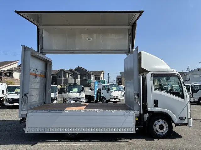 いすゞ エルフ 2RG-NPR88AN(2WD)の写真12