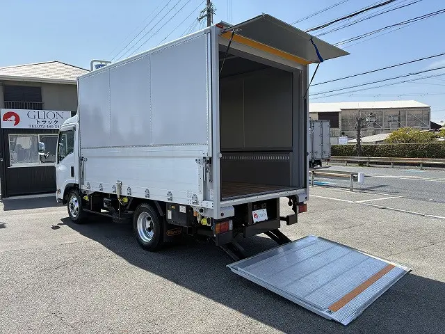 いすゞ エルフ 2RG-NPR88AN(2WD)の写真13