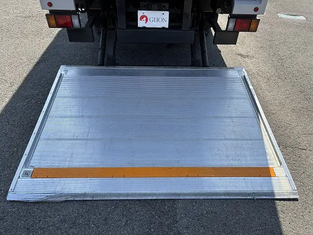 いすゞ エルフ 2RG-NPR88AN(2WD)の写真20