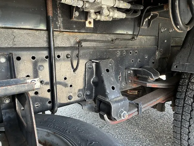 いすゞ エルフ 2RG-NPR88AN(2WD)の写真23