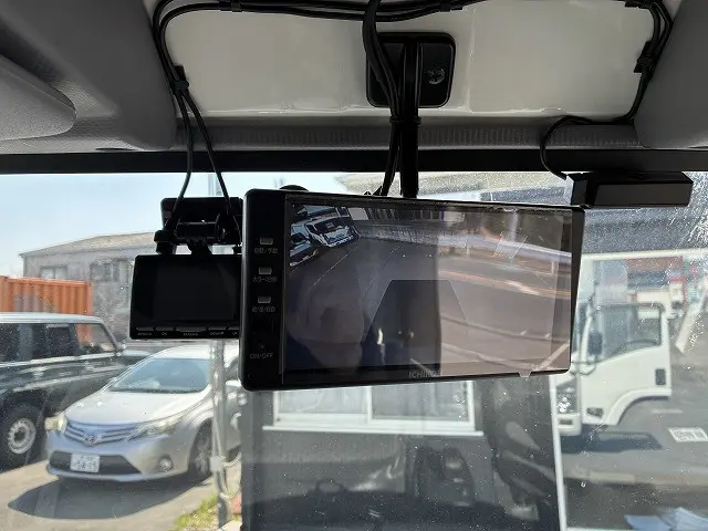 いすゞ エルフ 2RG-NPR88AN(2WD)の写真39