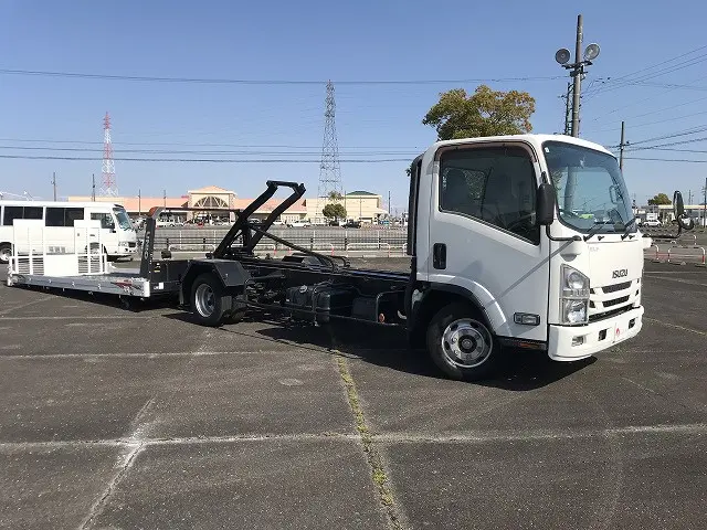 いすゞ エルフ TRG-NPR85AN(2WD)の写真3