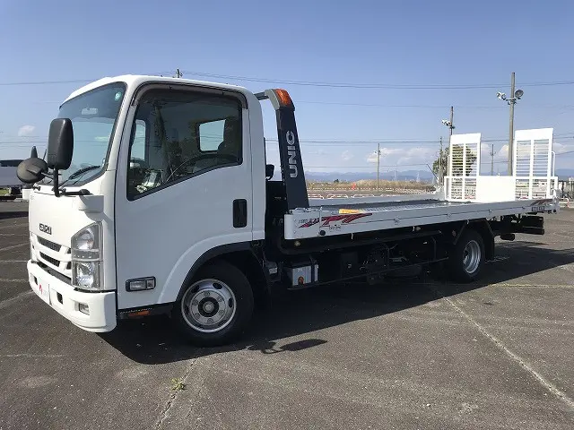 いすゞ エルフ TRG-NPR85AN(2WD)の写真9