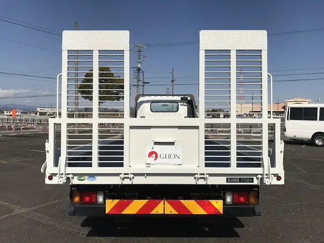 いすゞ エルフ TRG-NPR85AN(2WD)の写真12