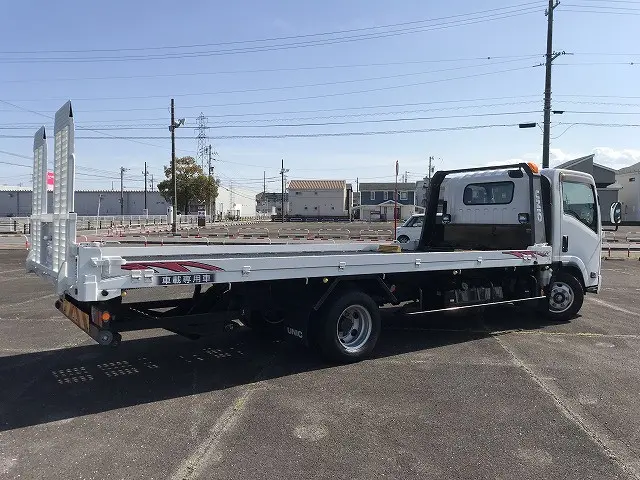 いすゞ エルフ TRG-NPR85AN(2WD)の写真13