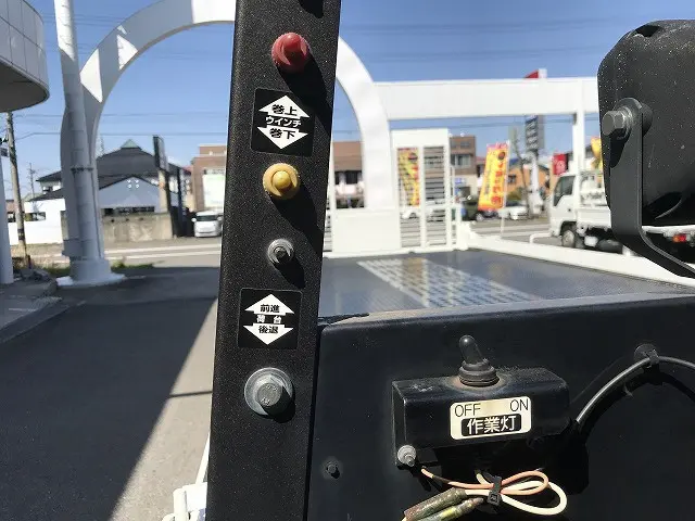 いすゞ エルフ TRG-NPR85AN(2WD)の写真27