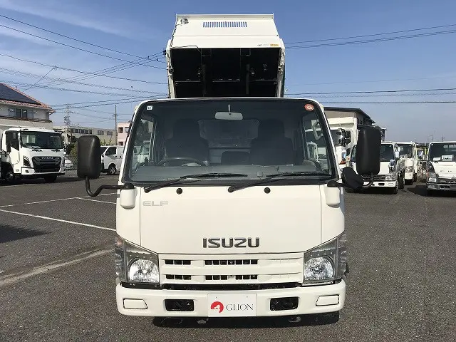 いすゞ エルフ TKG-NJR85AD(2WD)の写真2